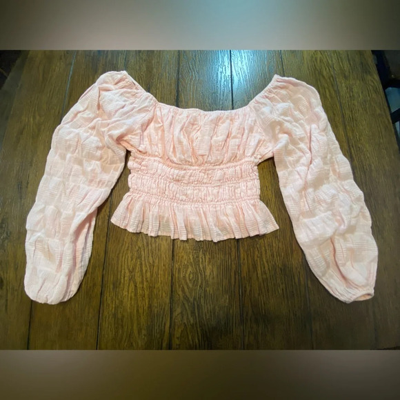 Lucca Light Pink Crop Top Long Sleeve Size Small B15 - Picture 1 of 3